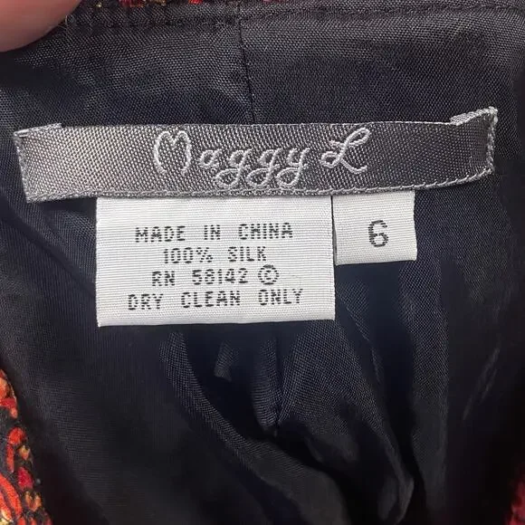 Vintage Maggy L Jacket Women's Size 6 100% Silk Paisley Red Cropped - Picture 4 of 4